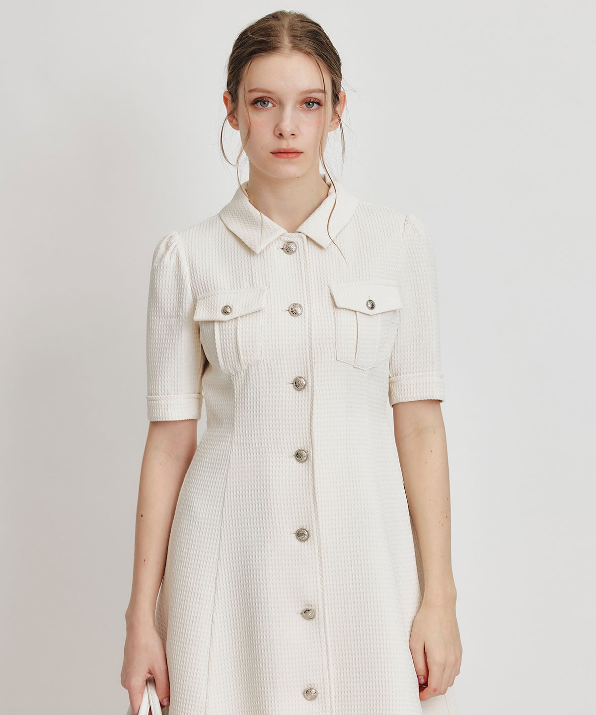エンブレムボタンワッフルミニシャツワンピース
