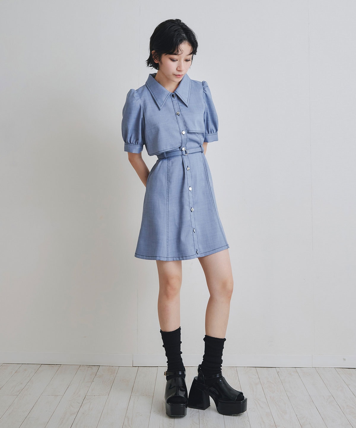 ステッチバイカラーレイヤードフレアミニワンピース