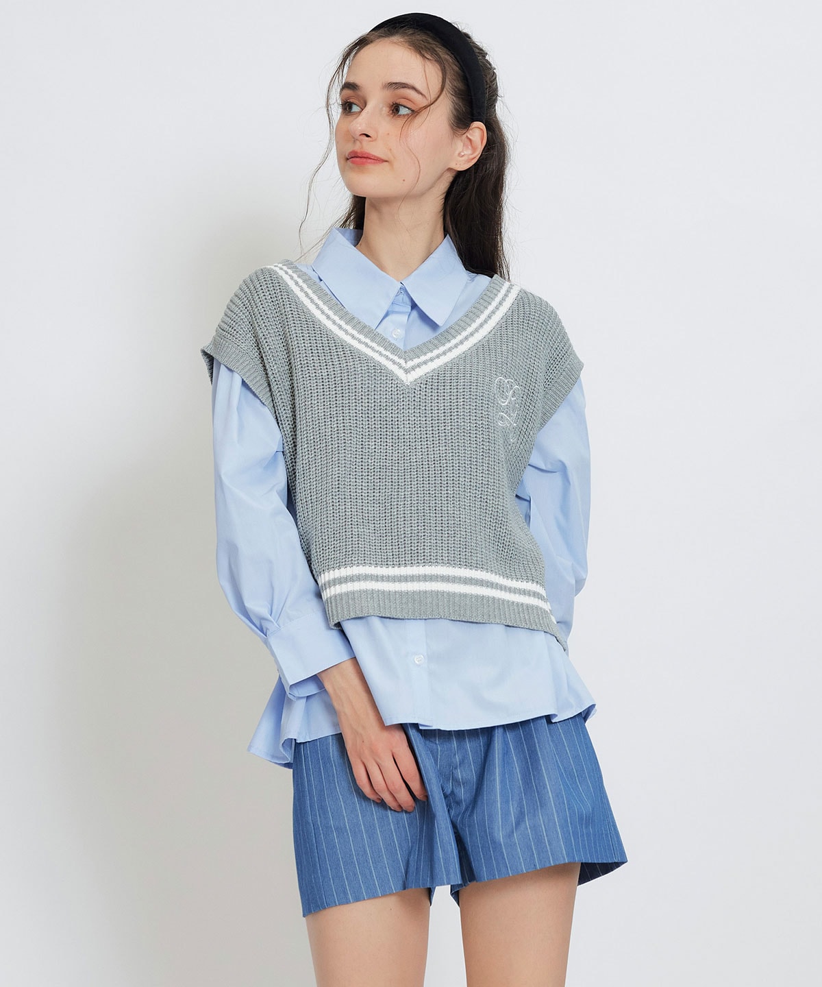カレッジライクラインベスト×シャツブラウス