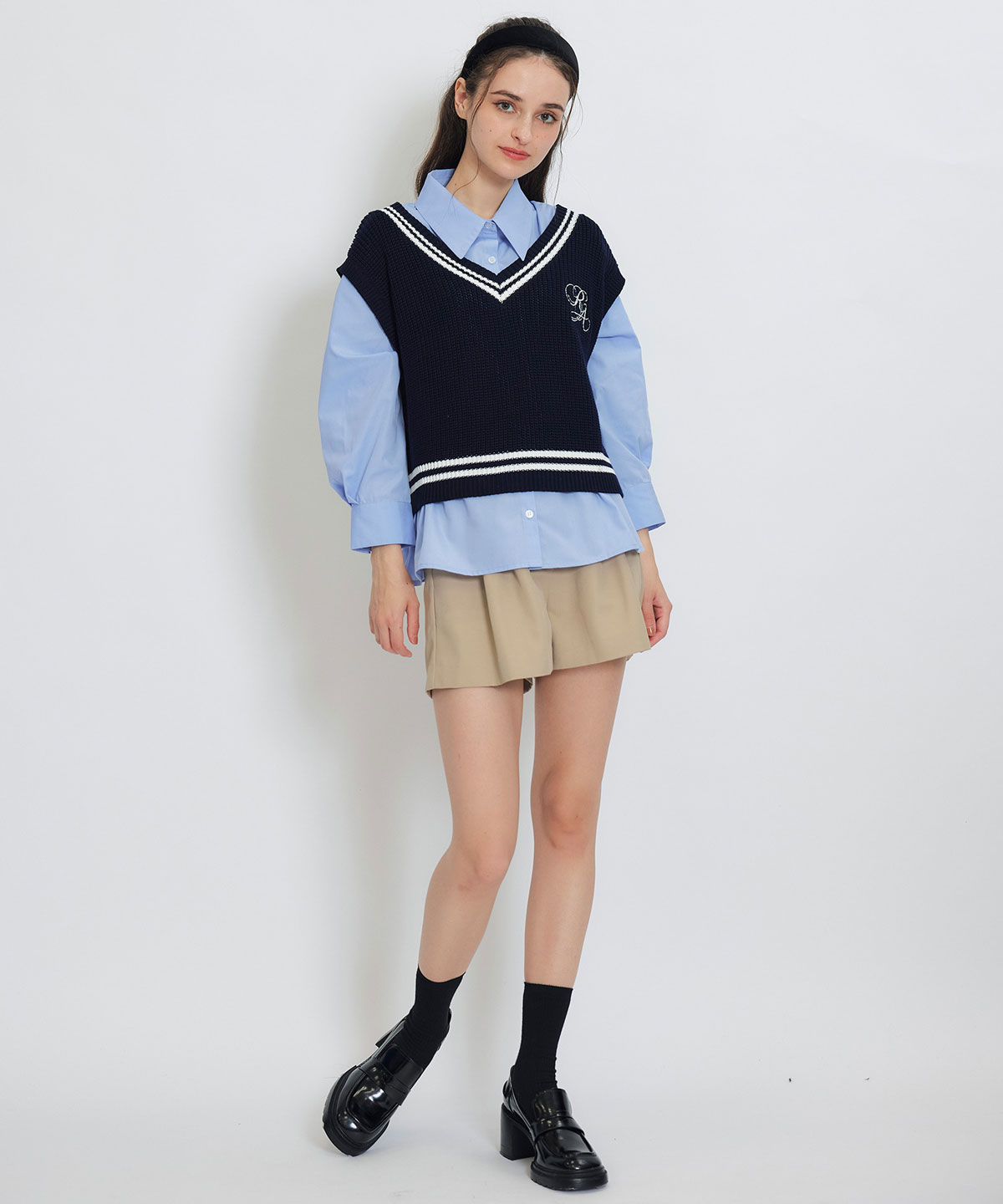 カレッジライクラインベスト×シャツブラウス