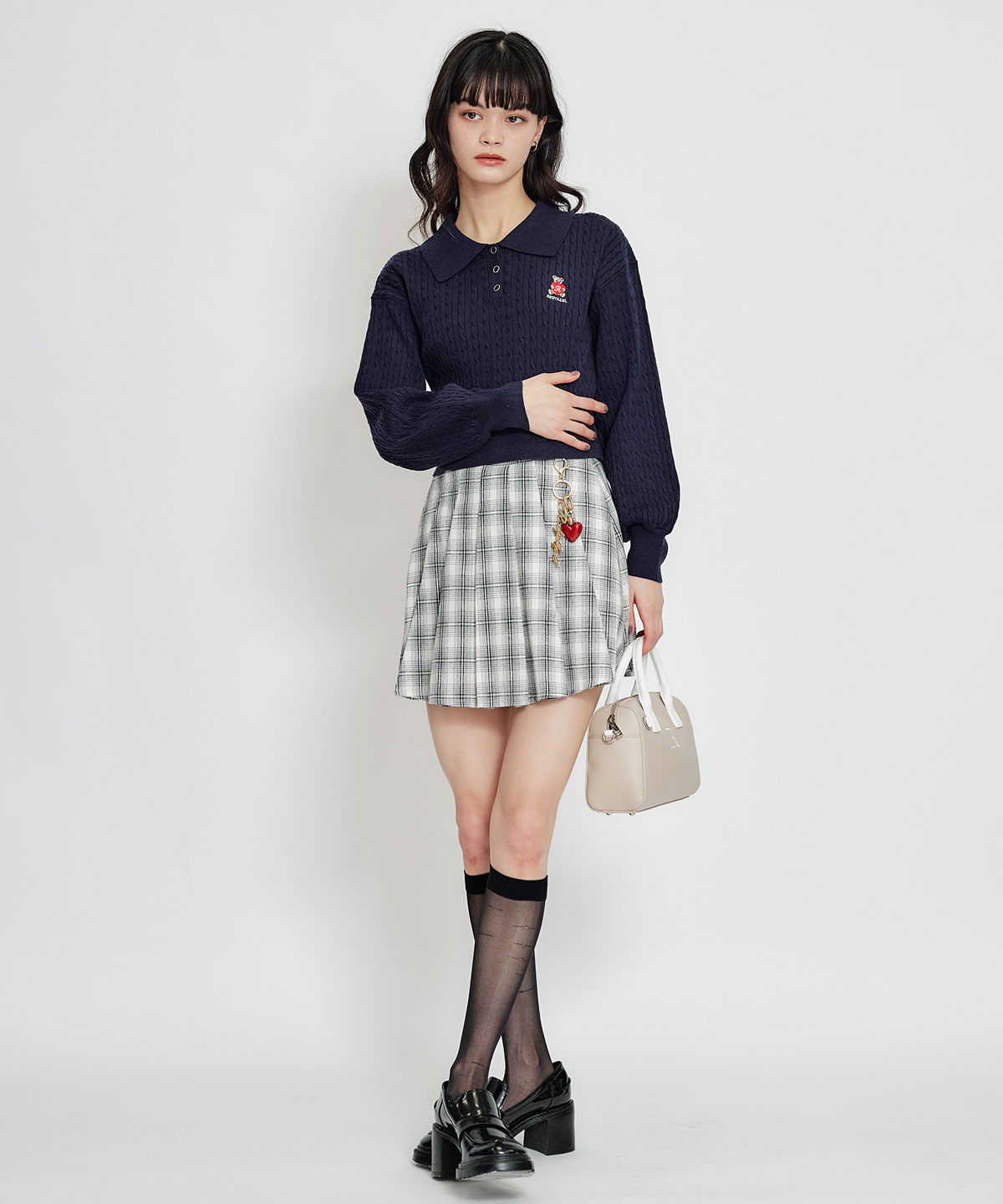 【2/13(金) 昼12時発売開始】Azelyハートミニケーブルポロニット