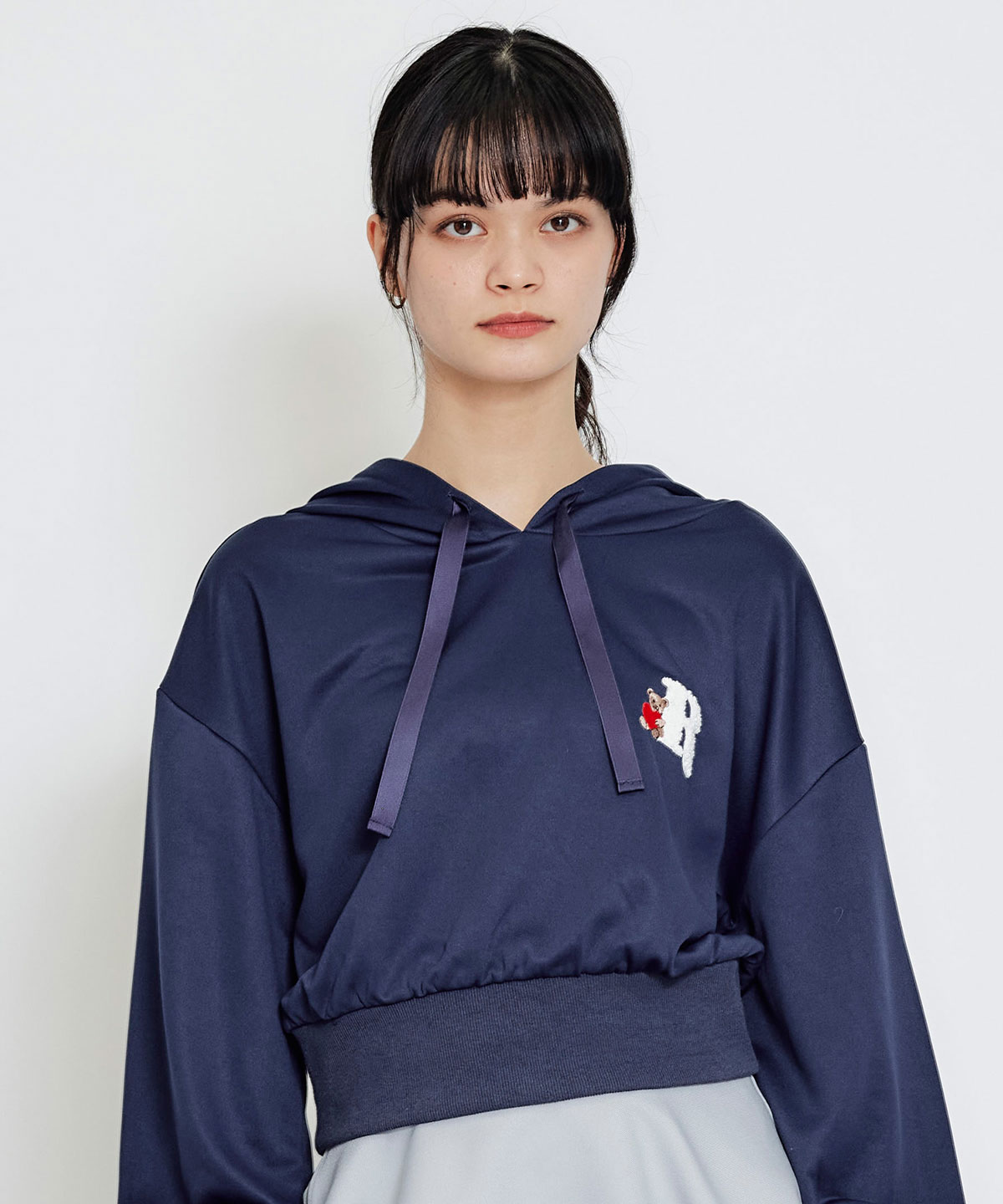 【2/13(金) 昼12時発売開始】Azelyハートショートパーカー