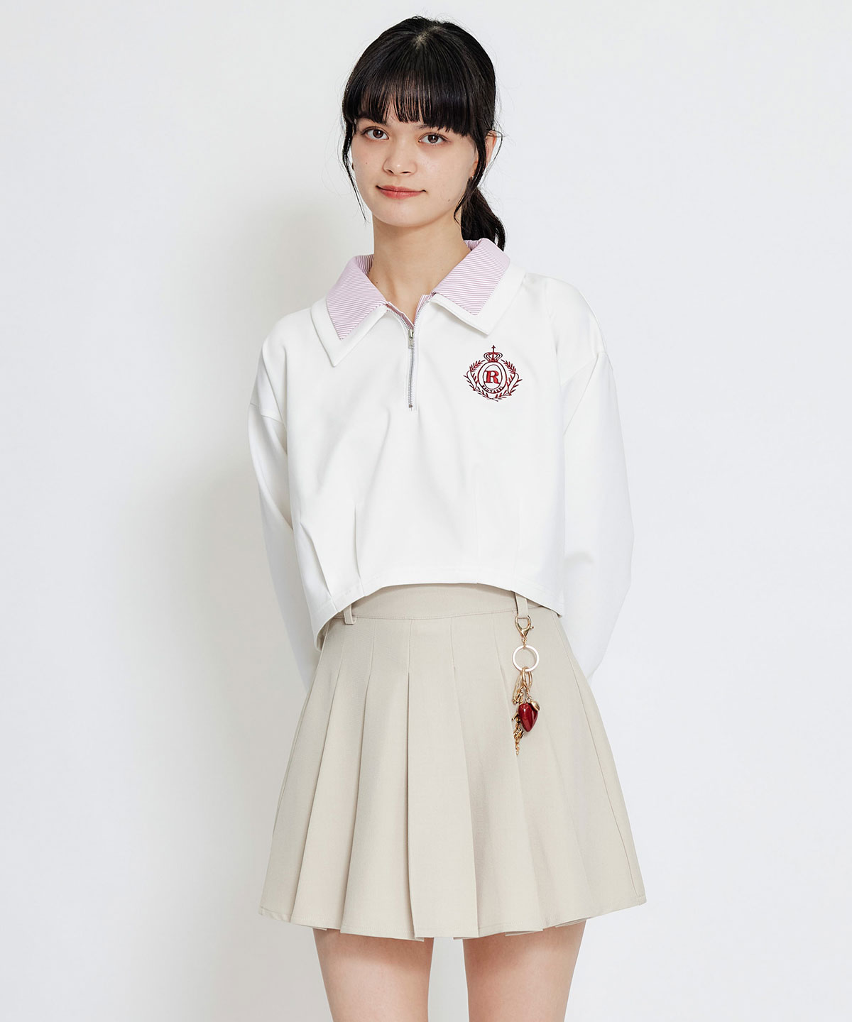 エンブレムダブルカラーカットプルオーバー