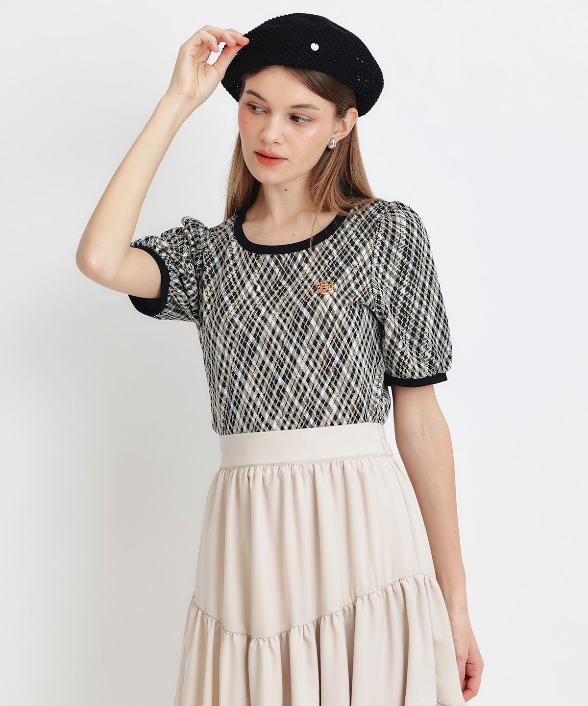 ジャガードカットロゴプルオーバー