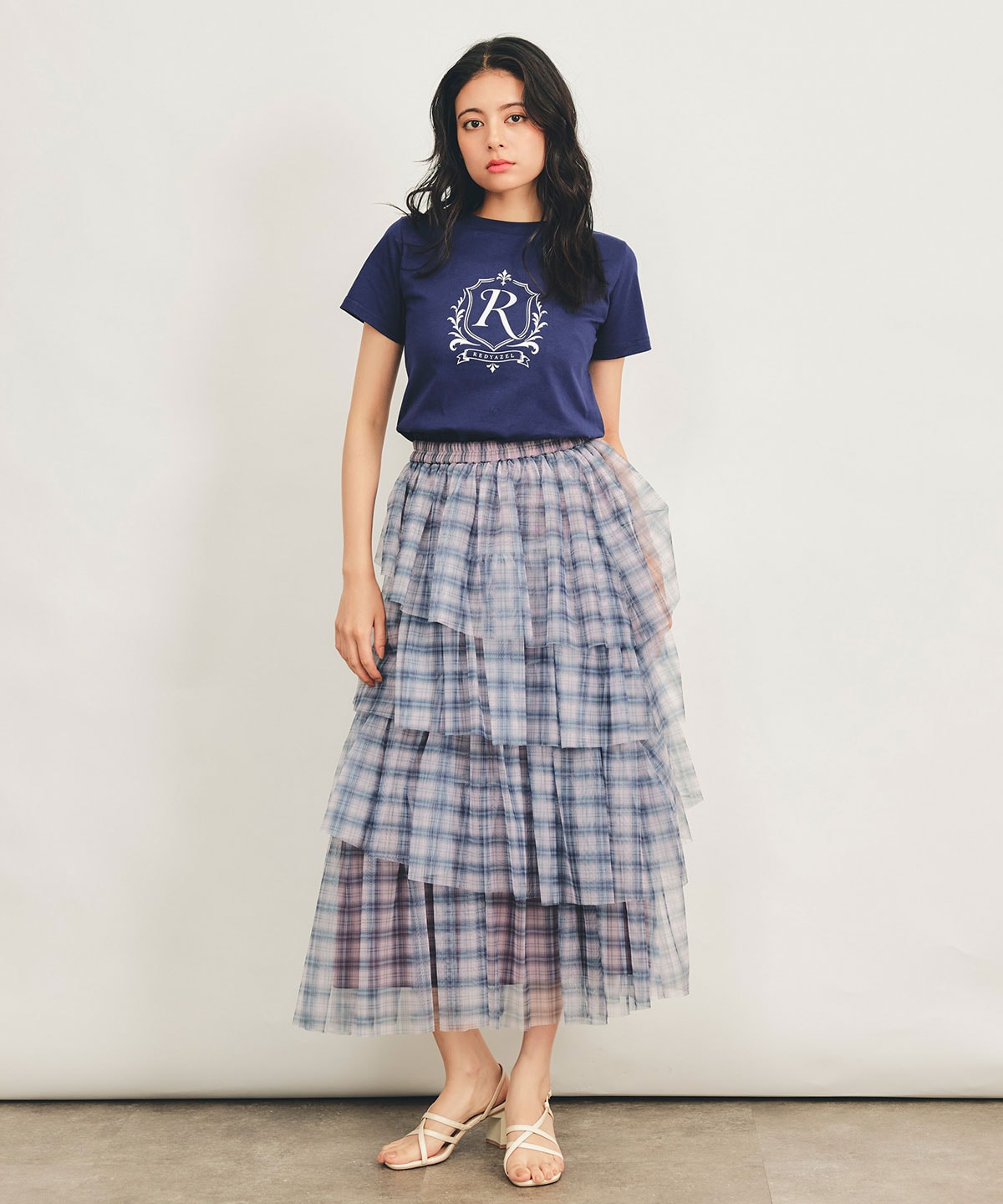 エンブレムロゴTシャツ