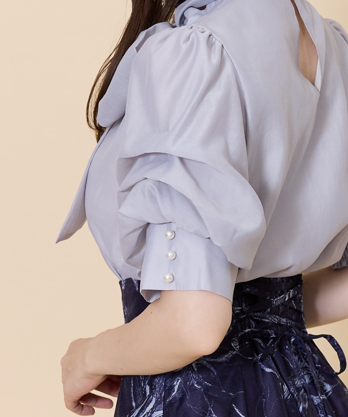 タックスリーブシアーボウタイブラウス