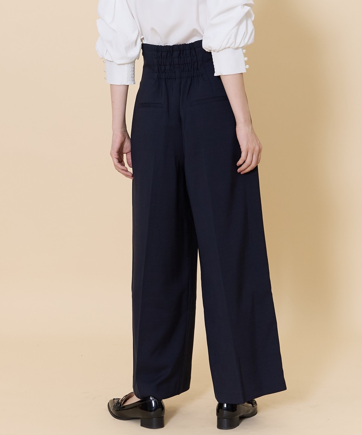 金ボタン美シルエットタックワイドパンツ