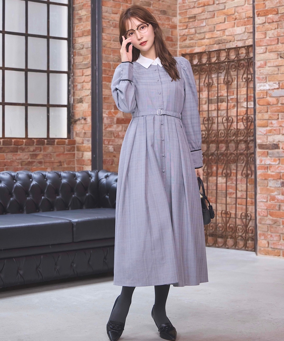 バイカラー衿パイピングタックフレアシャツワンピース