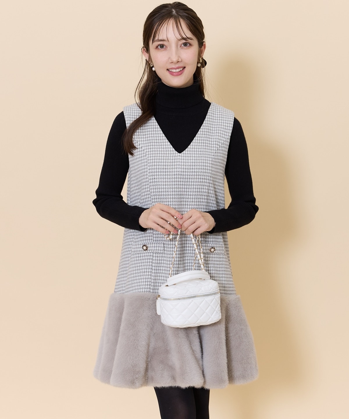 千鳥柄ヘムファーVネックジャンパースカート