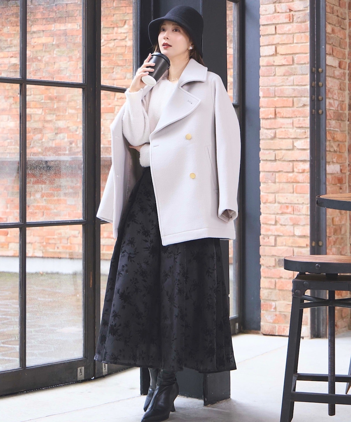 Vネックミニフラワースパンコールニットプルオーバー