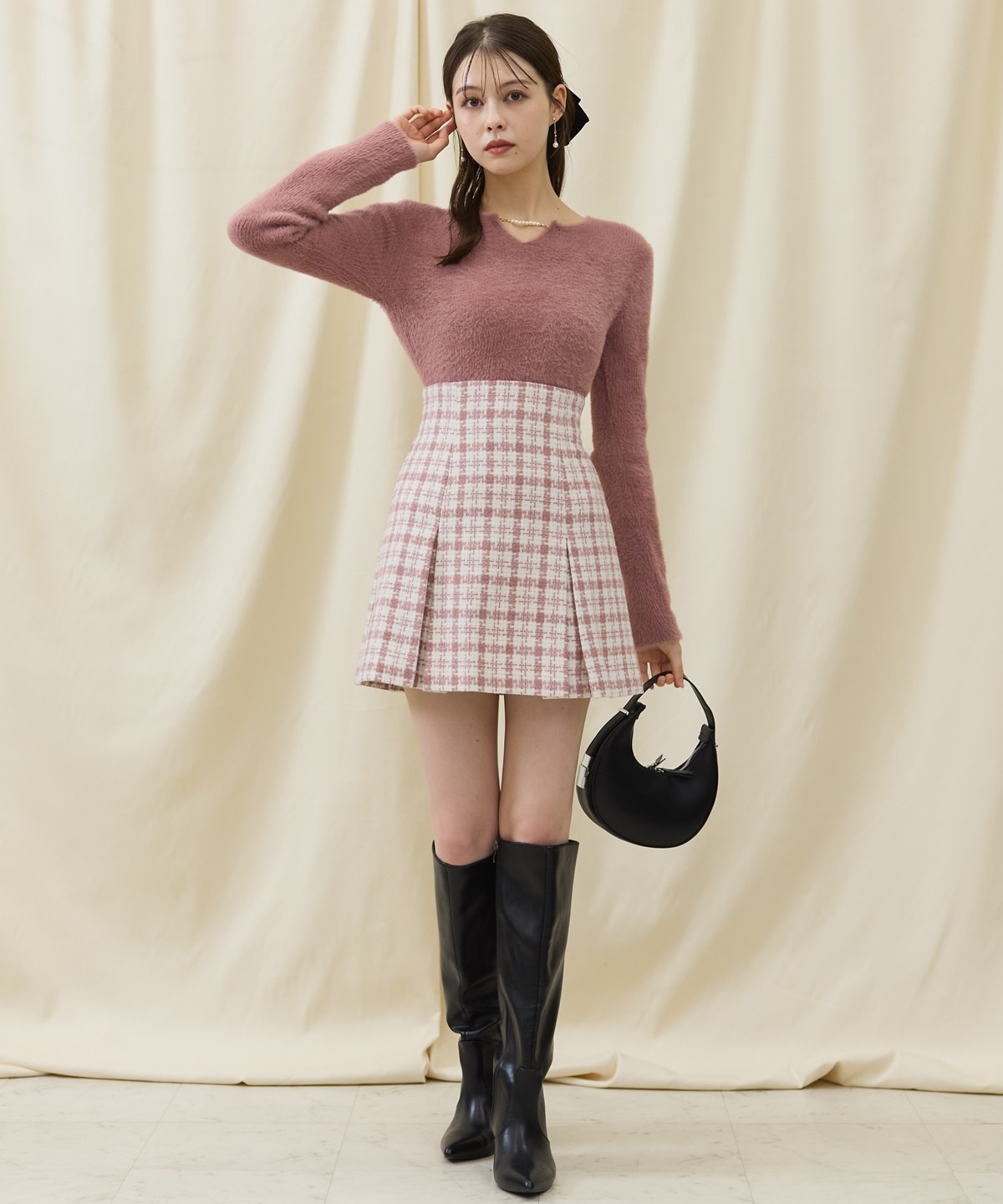 ショートフェザーパールキーネックニットプルオーバー