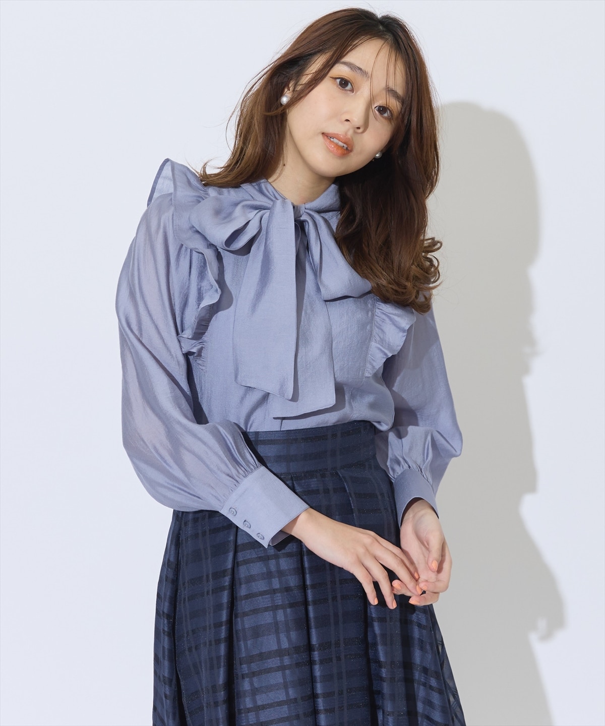 クレープフリルボウタイブラウス