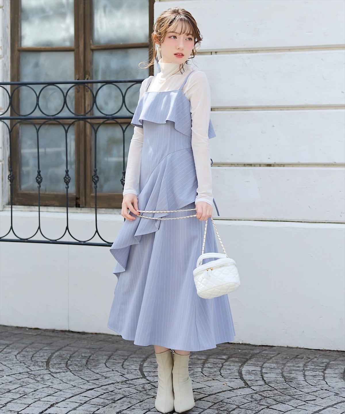 アシメフリルチェーン付きキャミワンピース