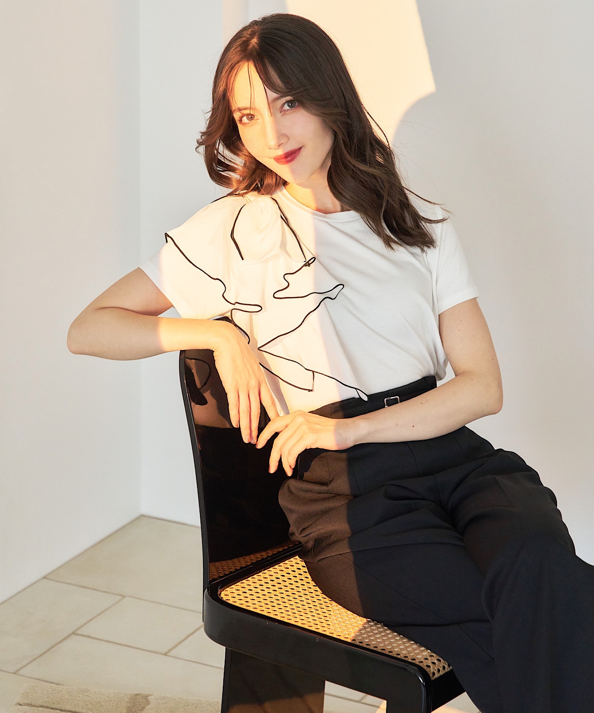 ショルダーリボンラッフルTシャツ