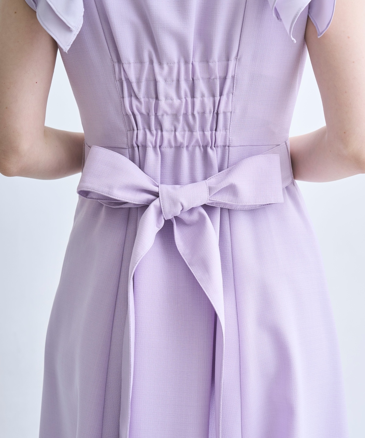 【3/19(Thu)予約開始】バックリボン袖フリルワンピース