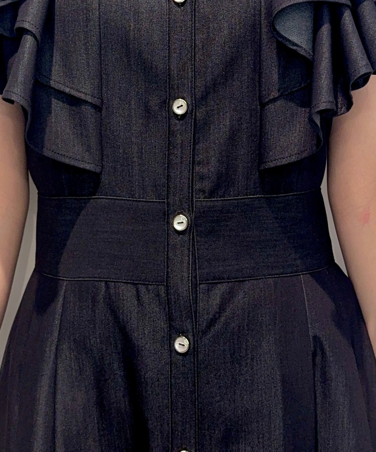 【4/24(Fri)発売】袖フリルデニムフレアワンピース