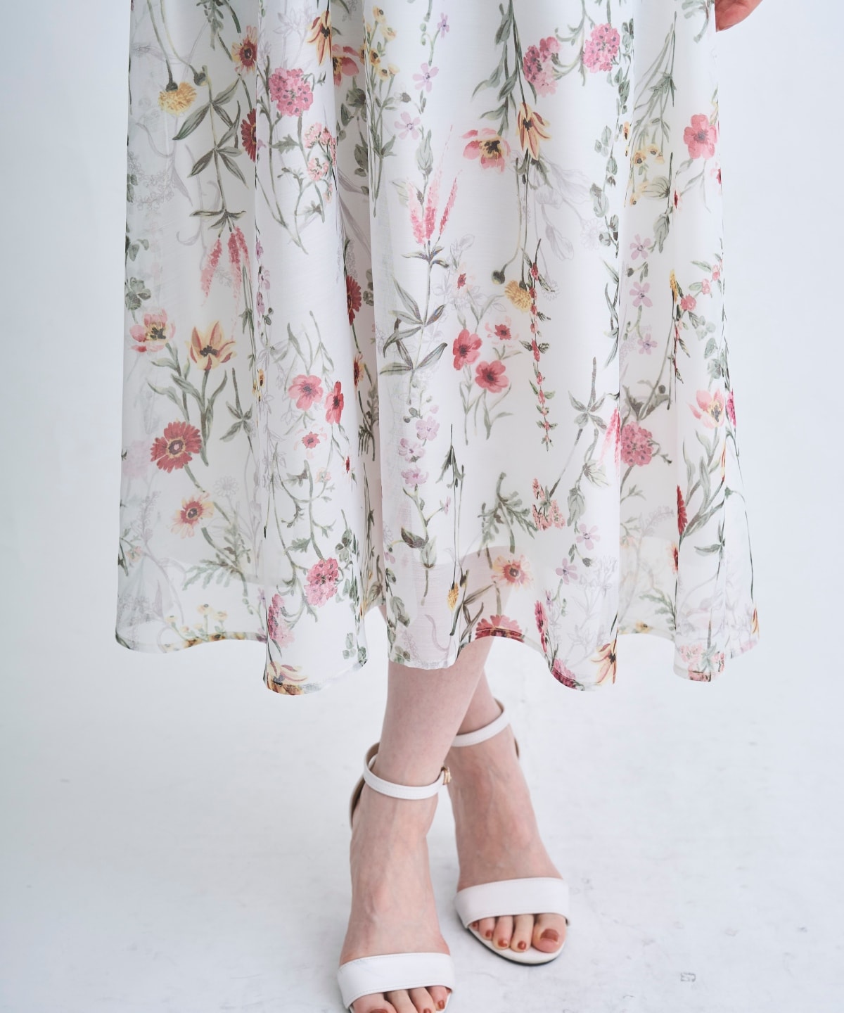 【3/19(Thu)予約開始】シアーグリーンフラワーワンピース