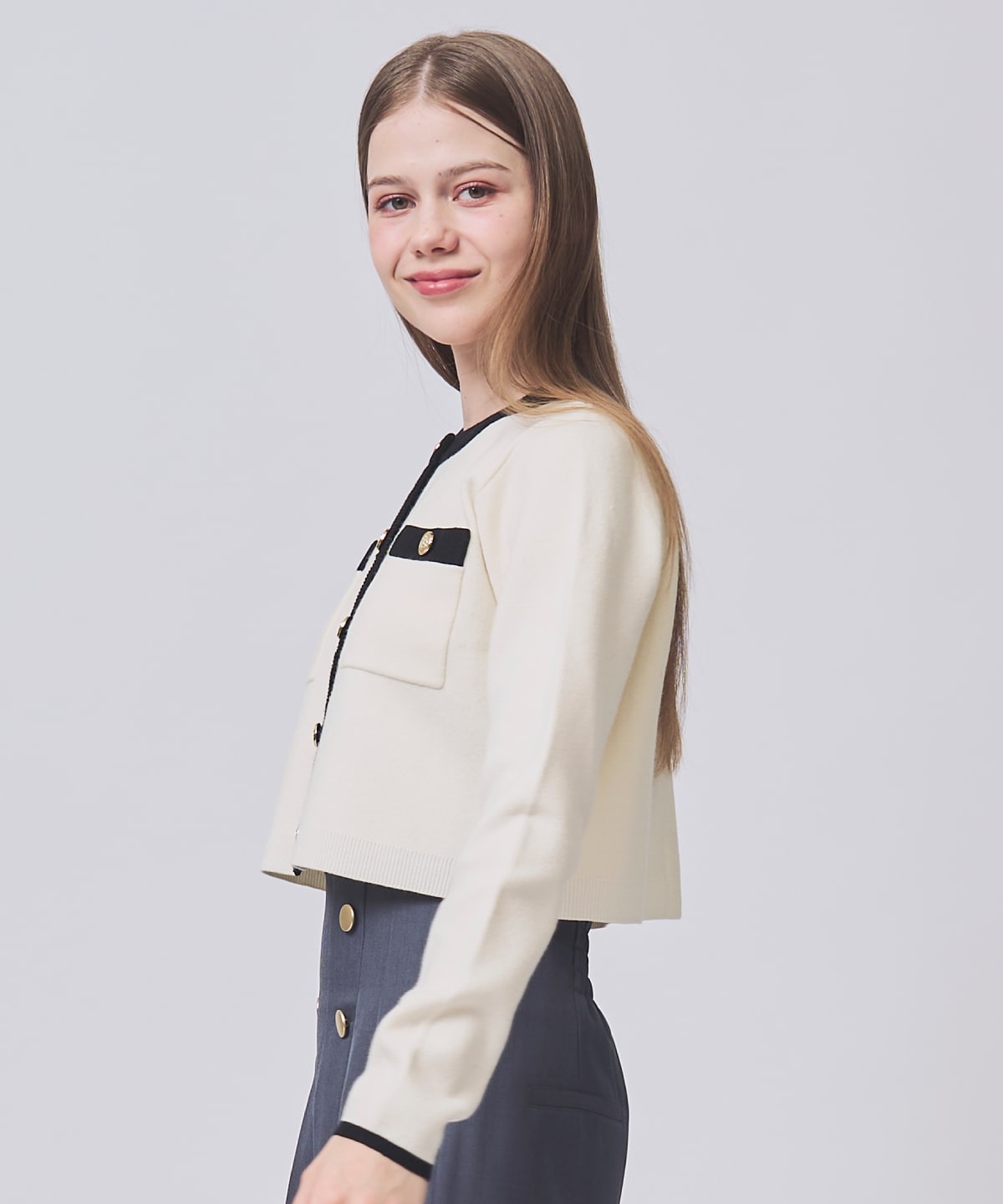 【1/30(Fri)発売開始】金ボタンクルーネックカーディガン