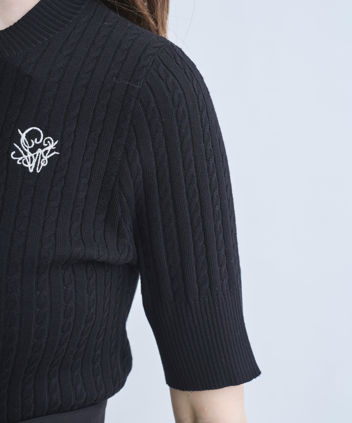 【4/10(Fri)発売】刺しゅう入りケーブニットプルオーバー