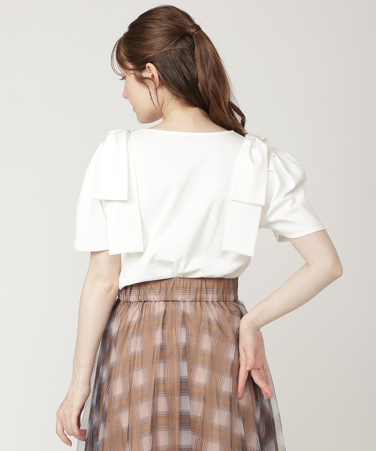 【6/11発売】ショルダーリボンTシャツ