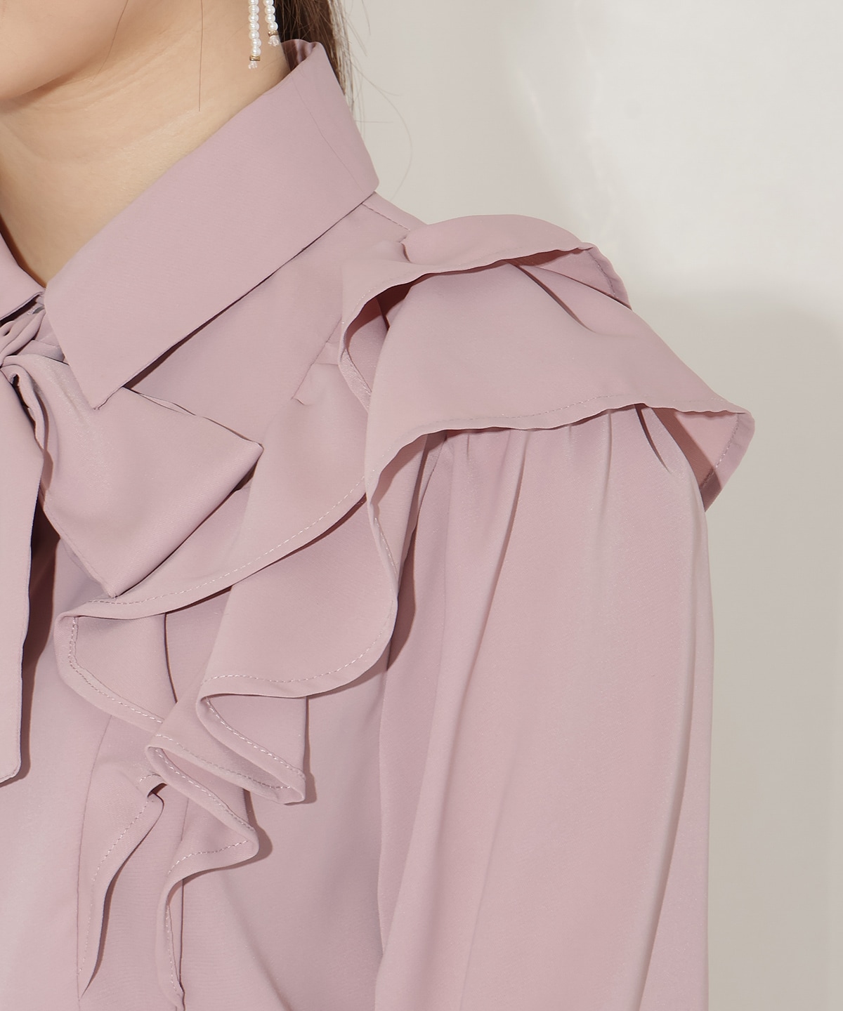 ダブルフリルリボンタイブラウス