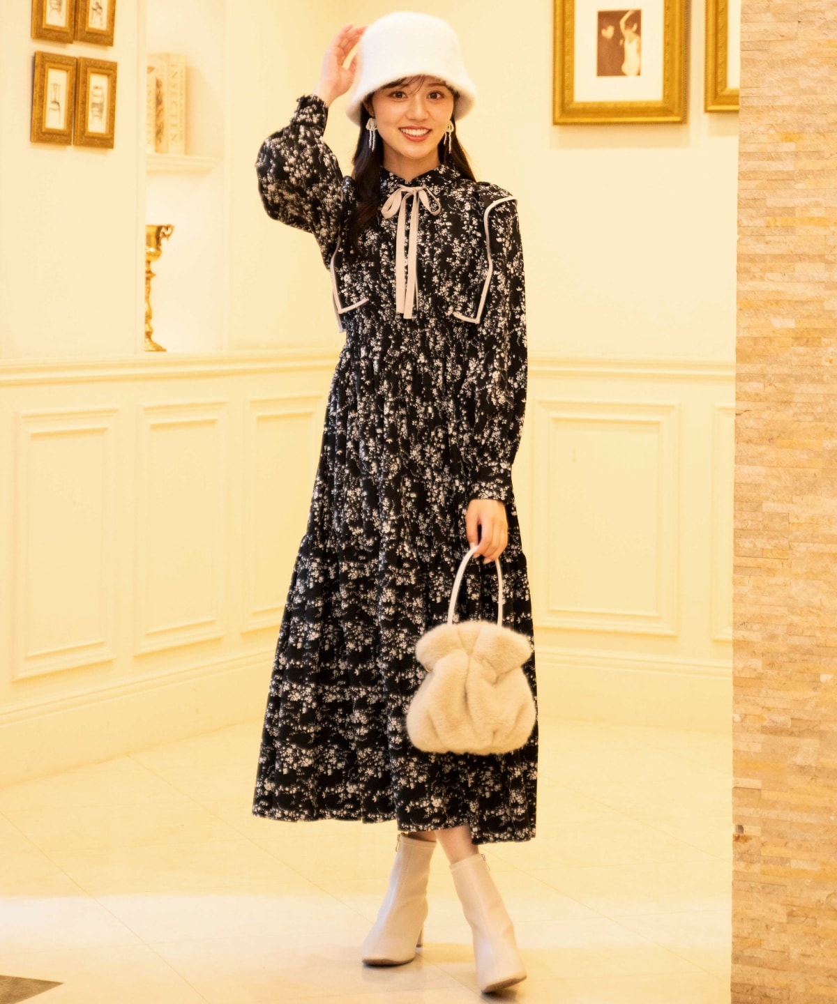 ティアード切り替えパイピングフリルワンピース