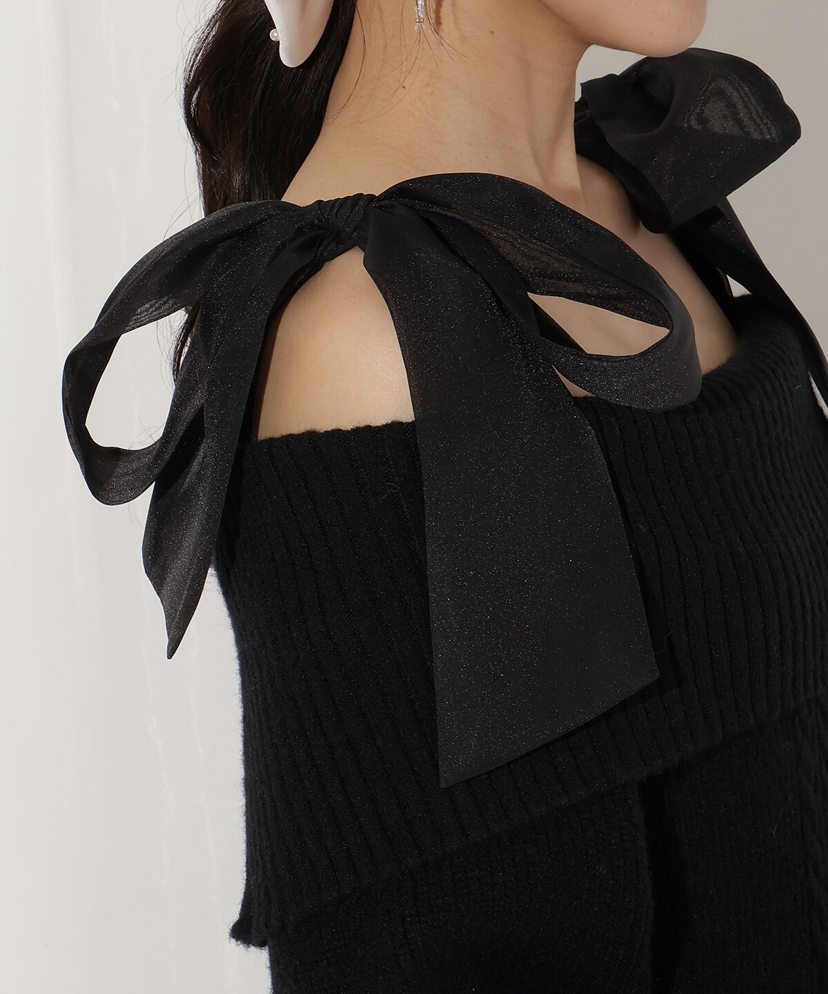 肩リボンケーブルニットワンピース