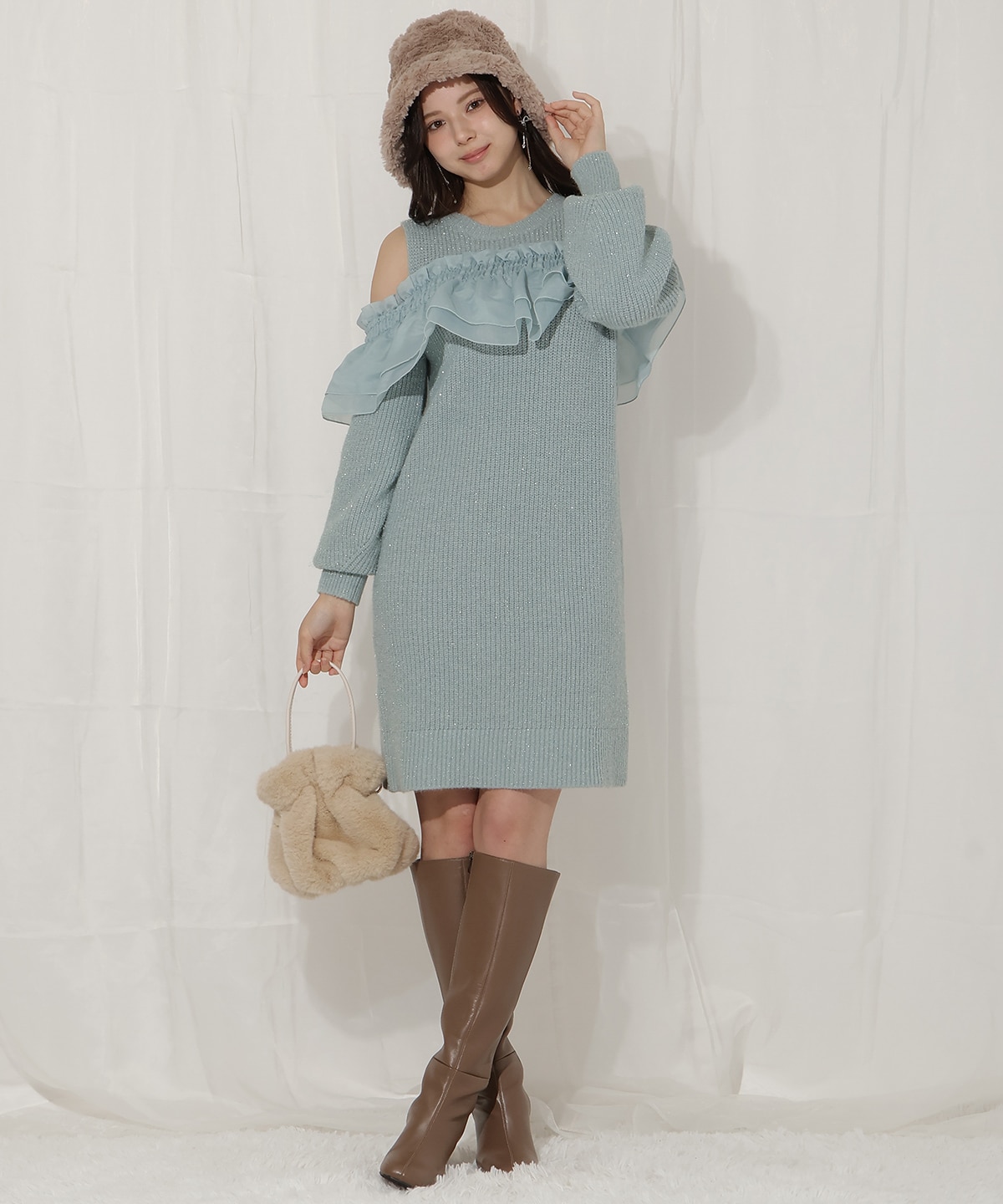 バックリボンオフショルニットワンピース