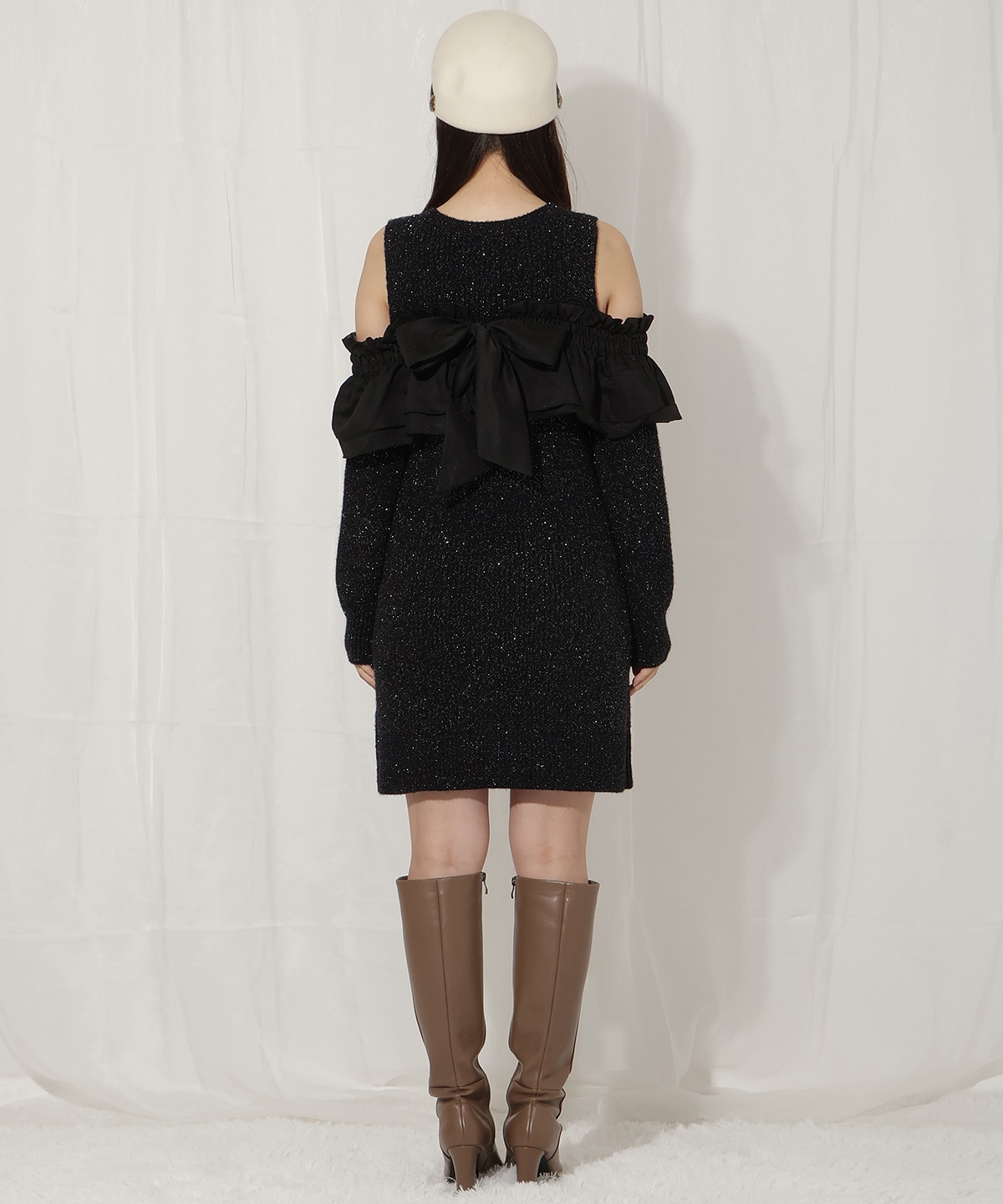 バックリボンオフショルニットワンピース