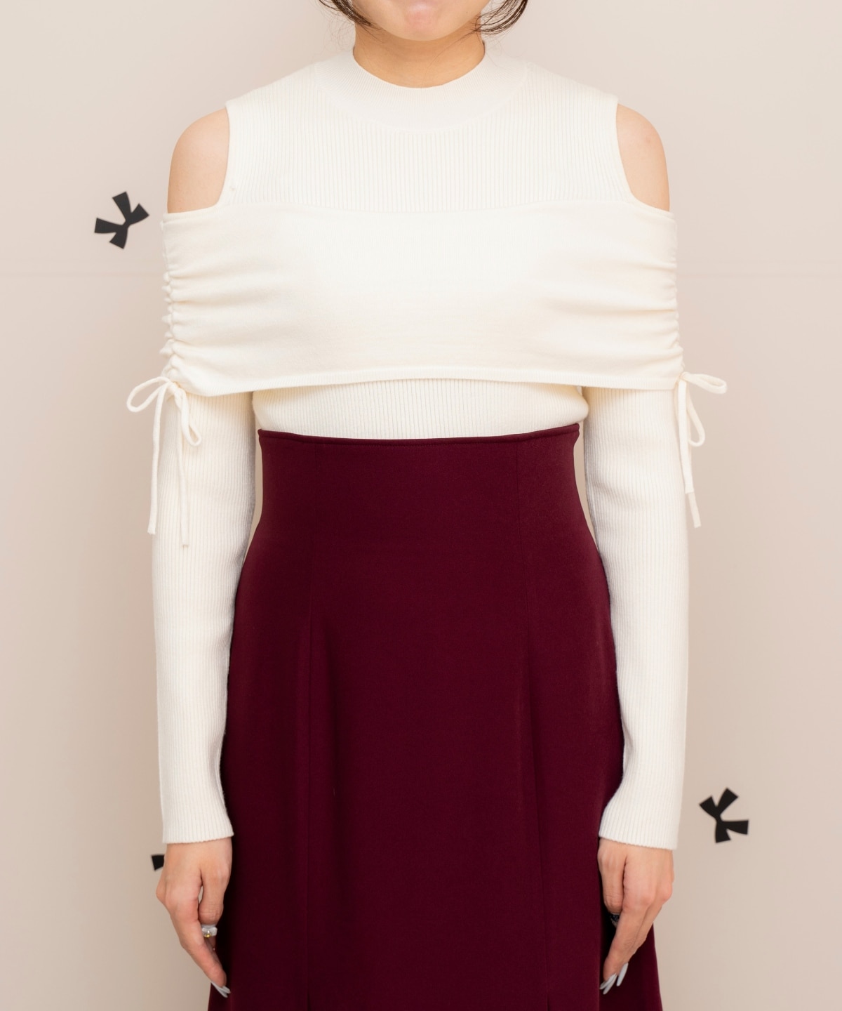 ギャザーリボンオフショルニット