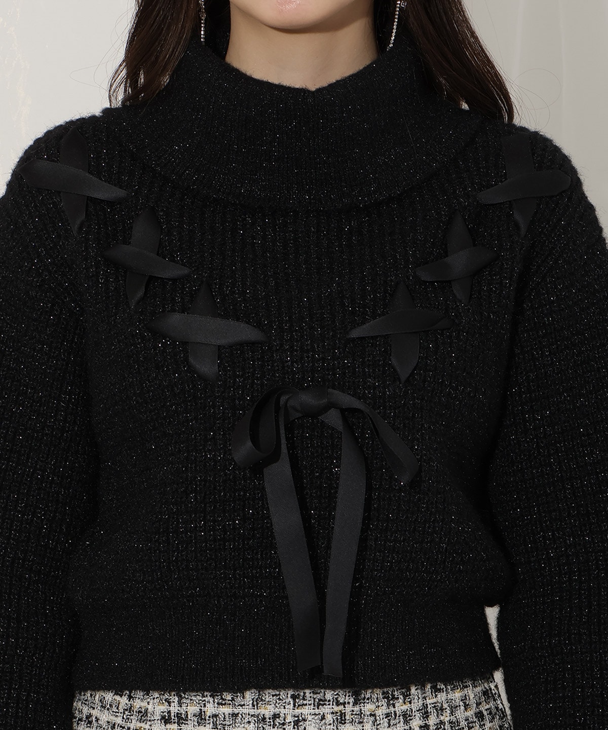 レースアップタートルニット