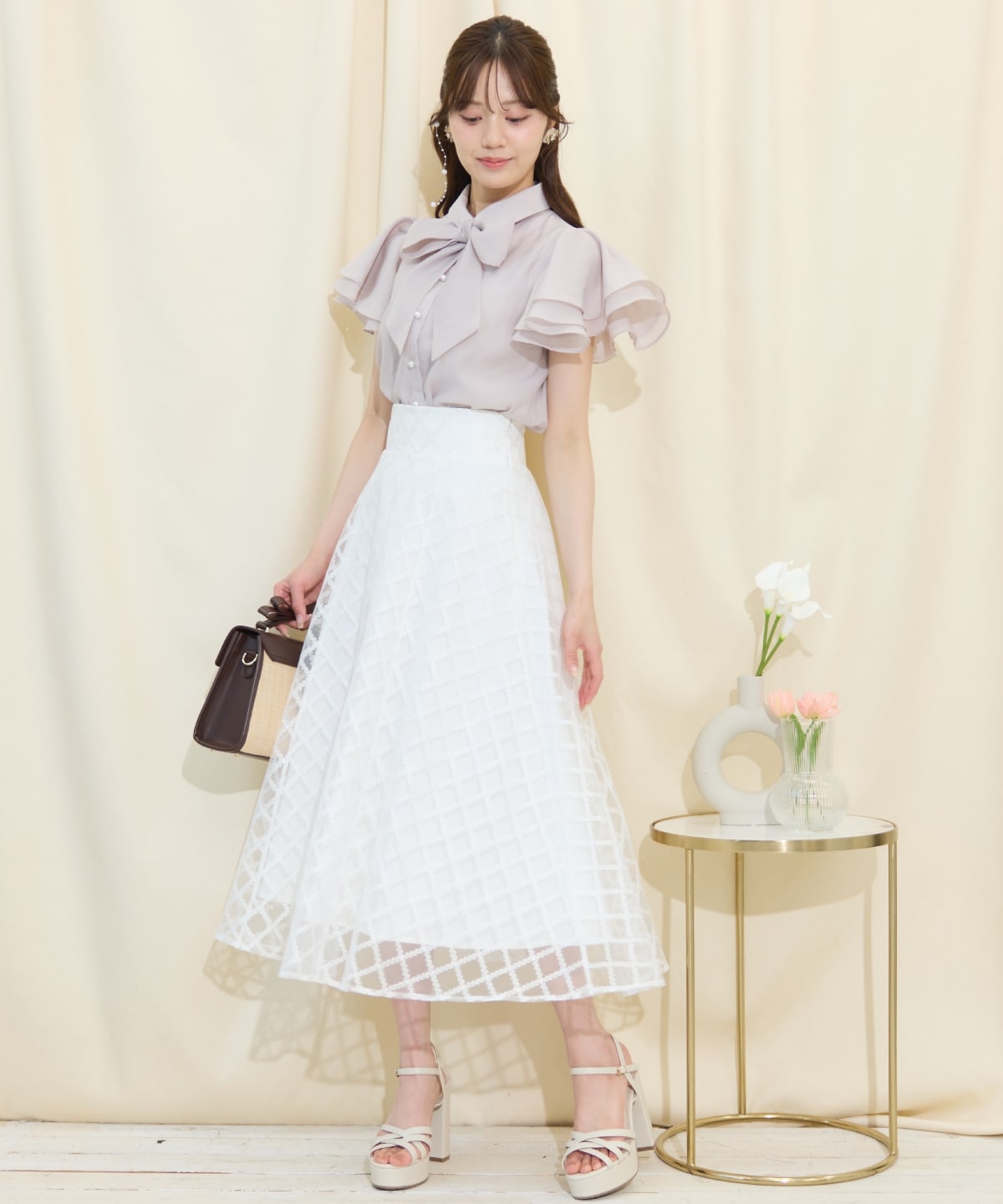 フレアスリーブリボンタイブラウス