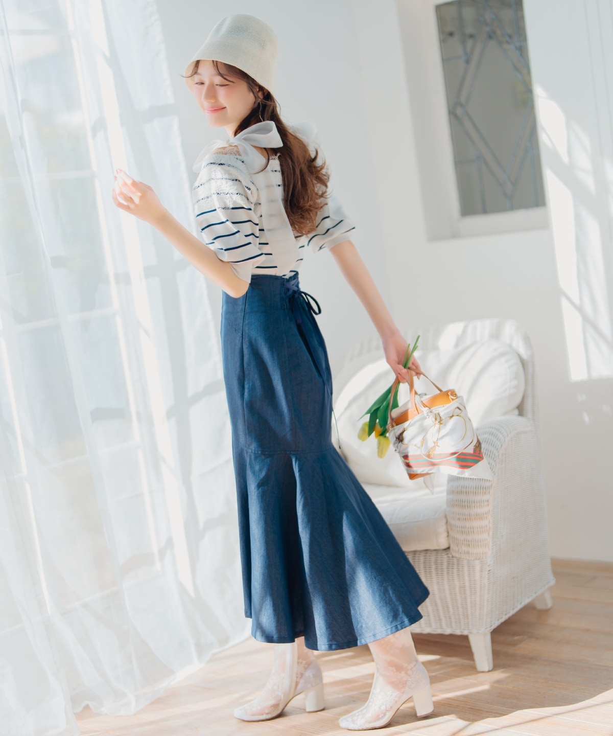 レーストリミング肩リボンニット