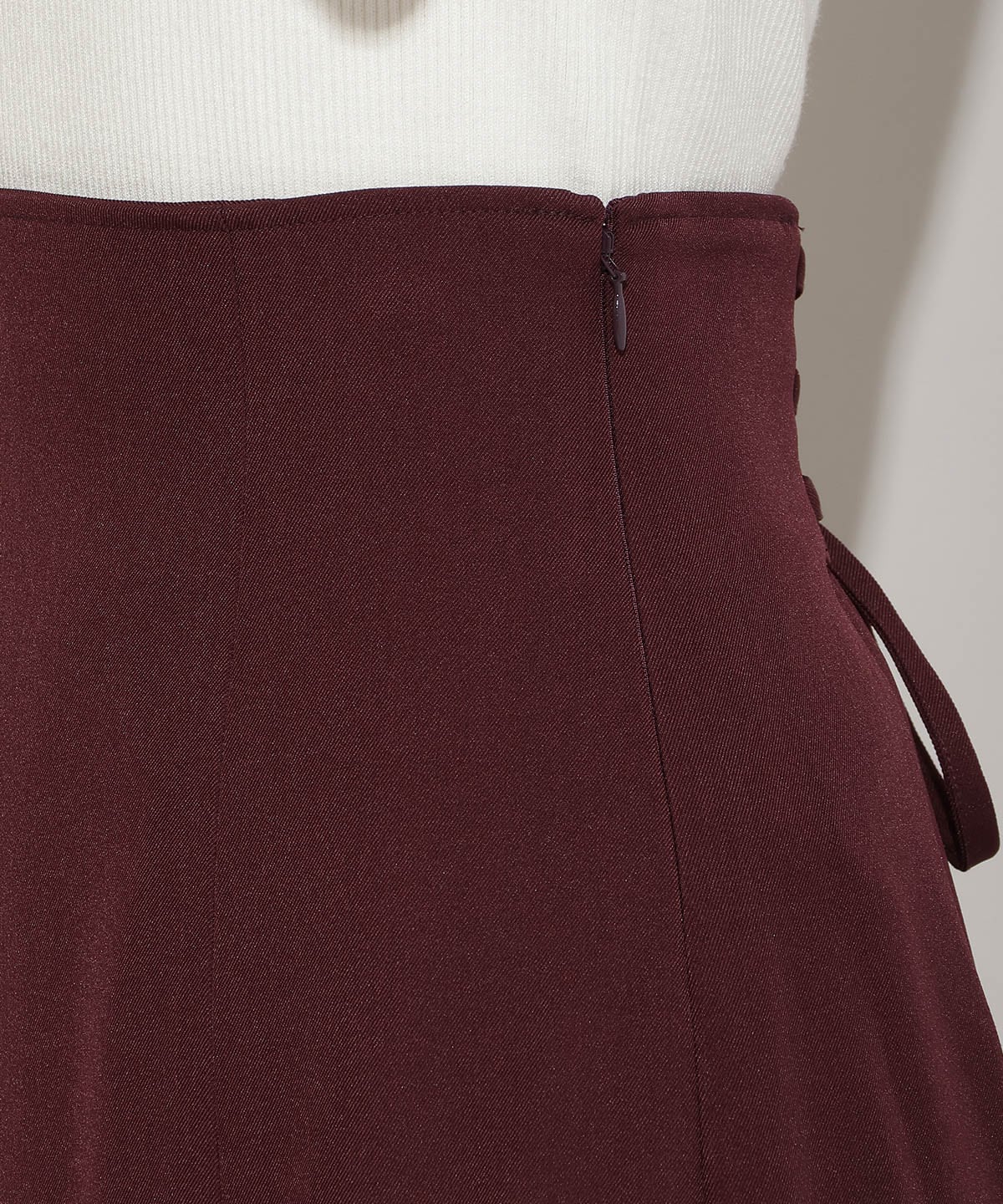 ボリュームヘムティアードスカート