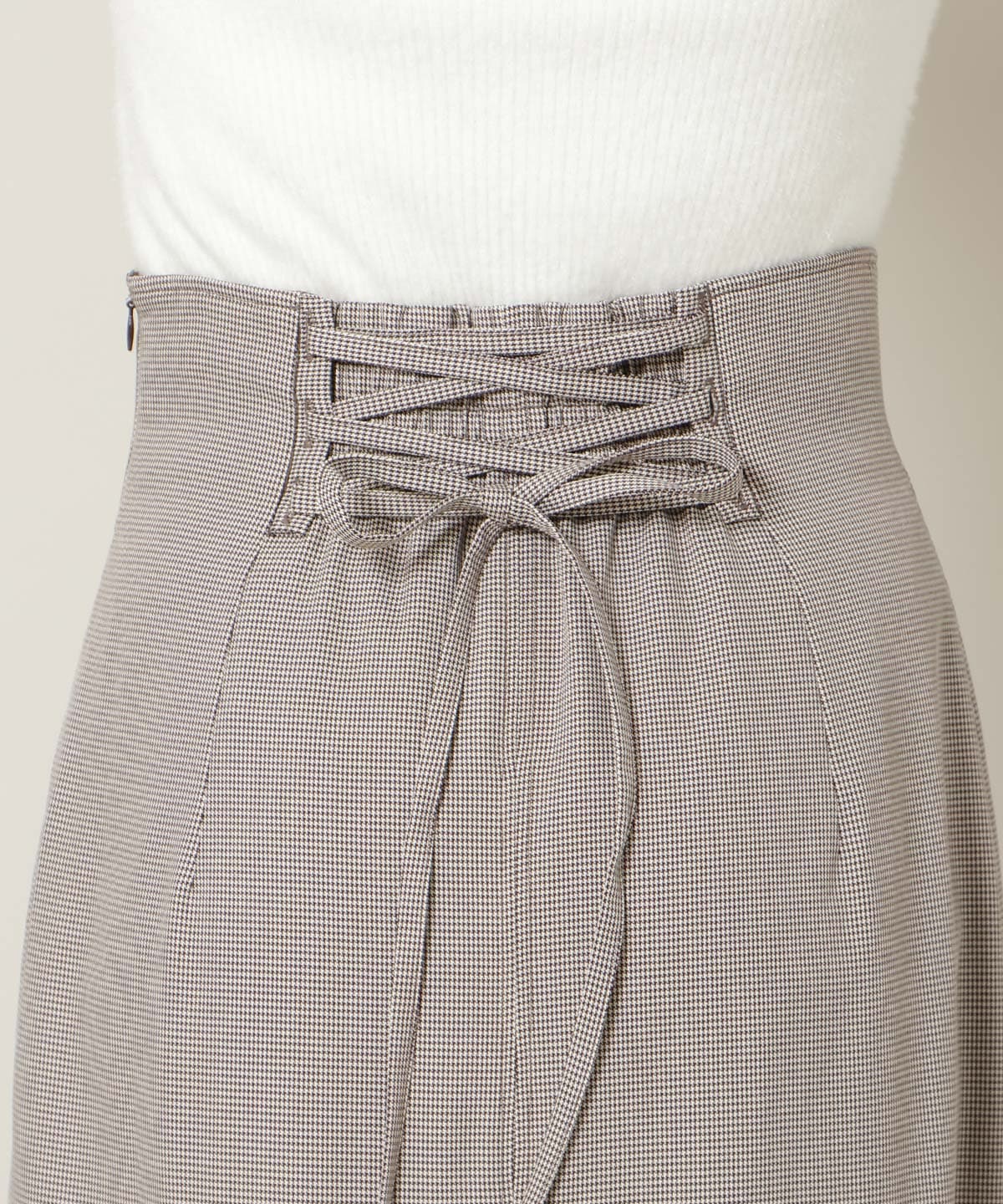 アシンメトリーレイヤードヘムスカート