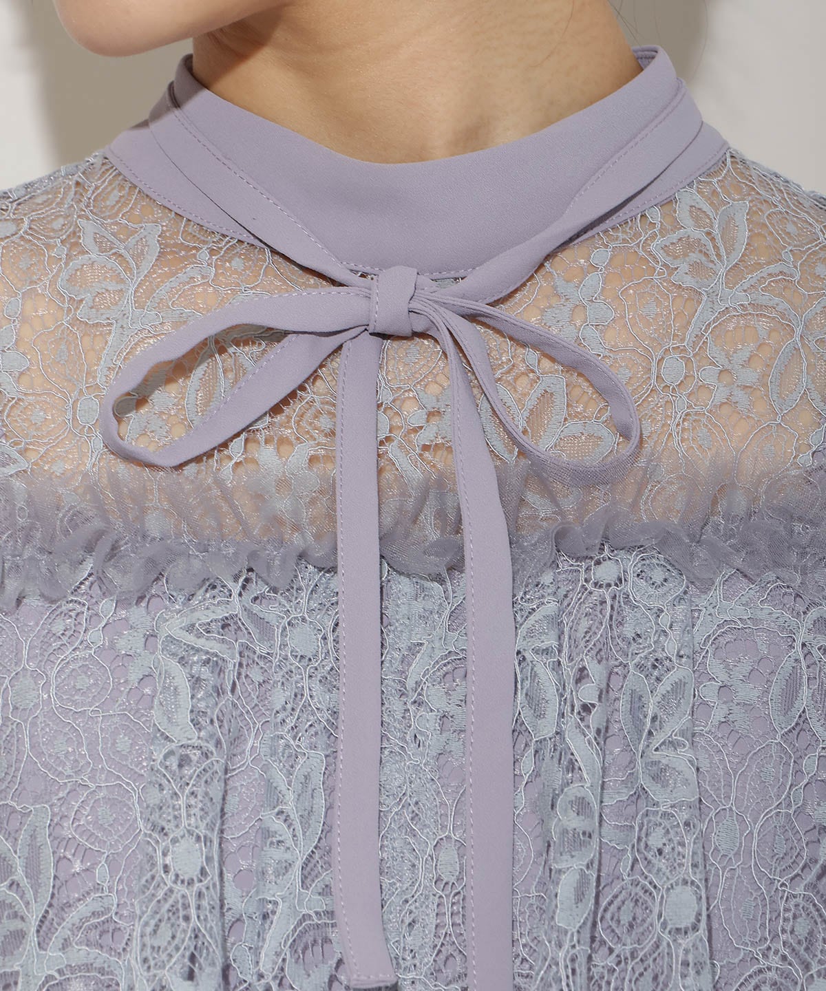 タックリボンレースブラウス×バックレースアップワンピース