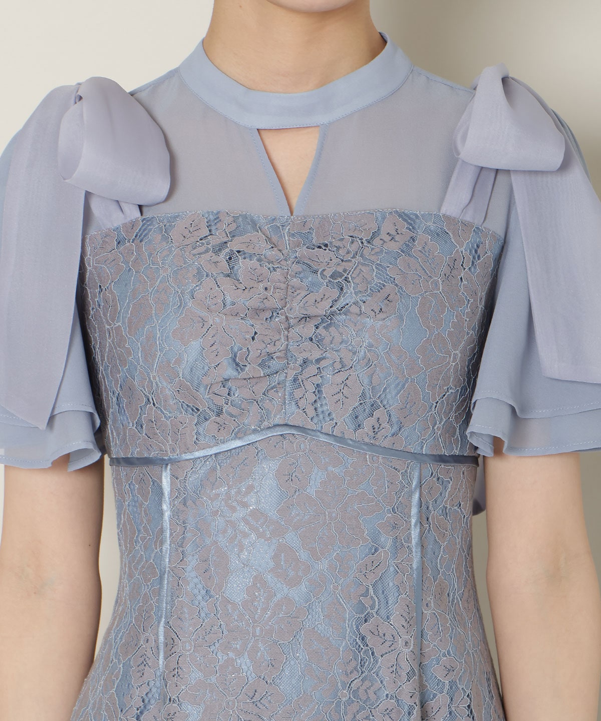 肩リボンパイピングレースワンピース