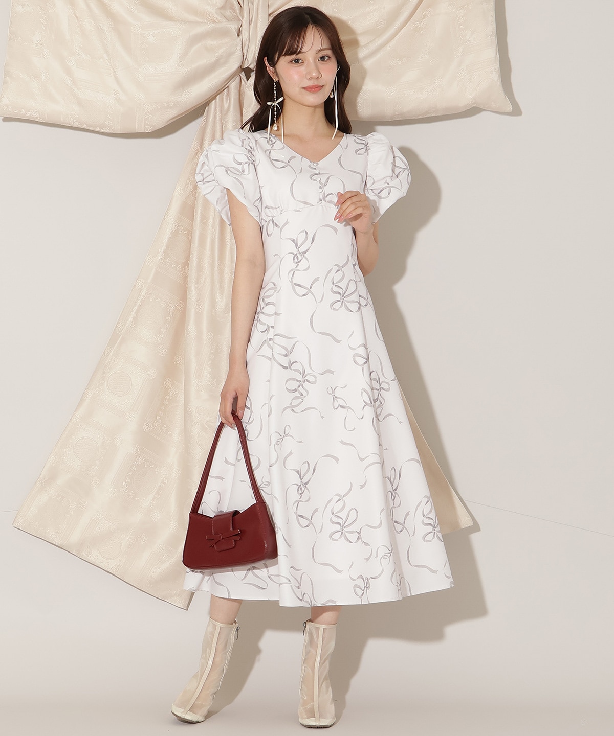 リボンプリントバブルスリーブフレアワンピース