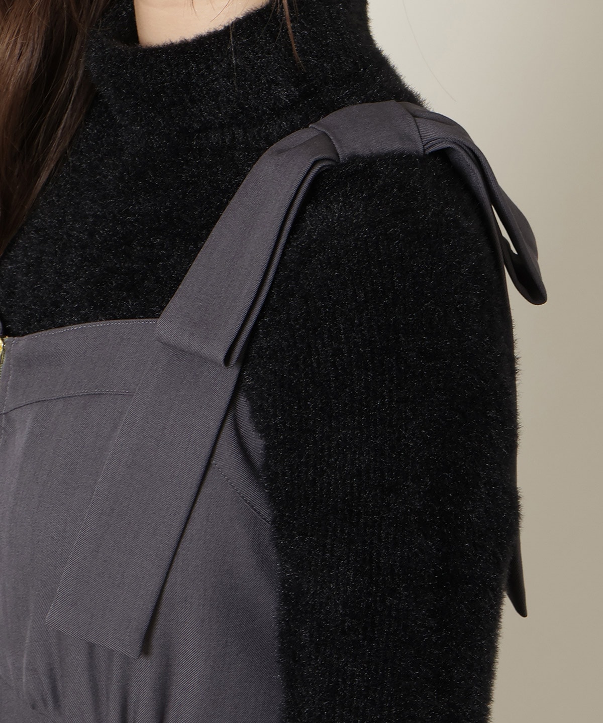 ショルダーリボンフロントZIPワンピース