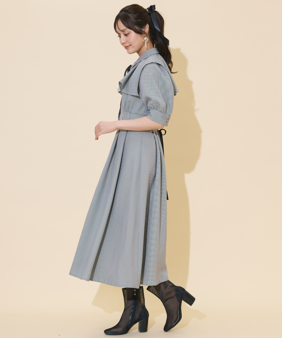 スクエアラッフルシャツワンピース