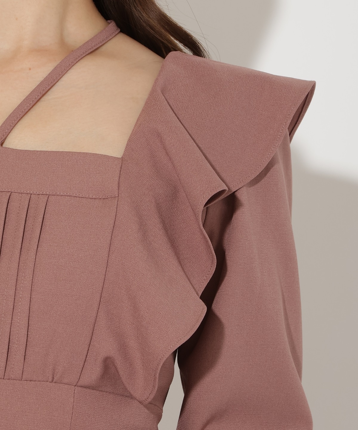 ネックリボンギャザー切り替えワンピース