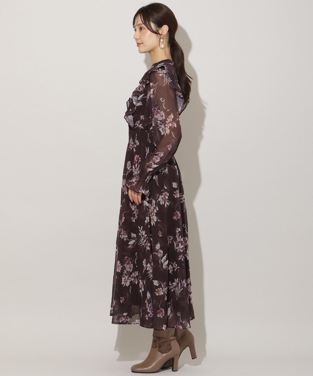 フラワープリントウエストシャーリングワンピース