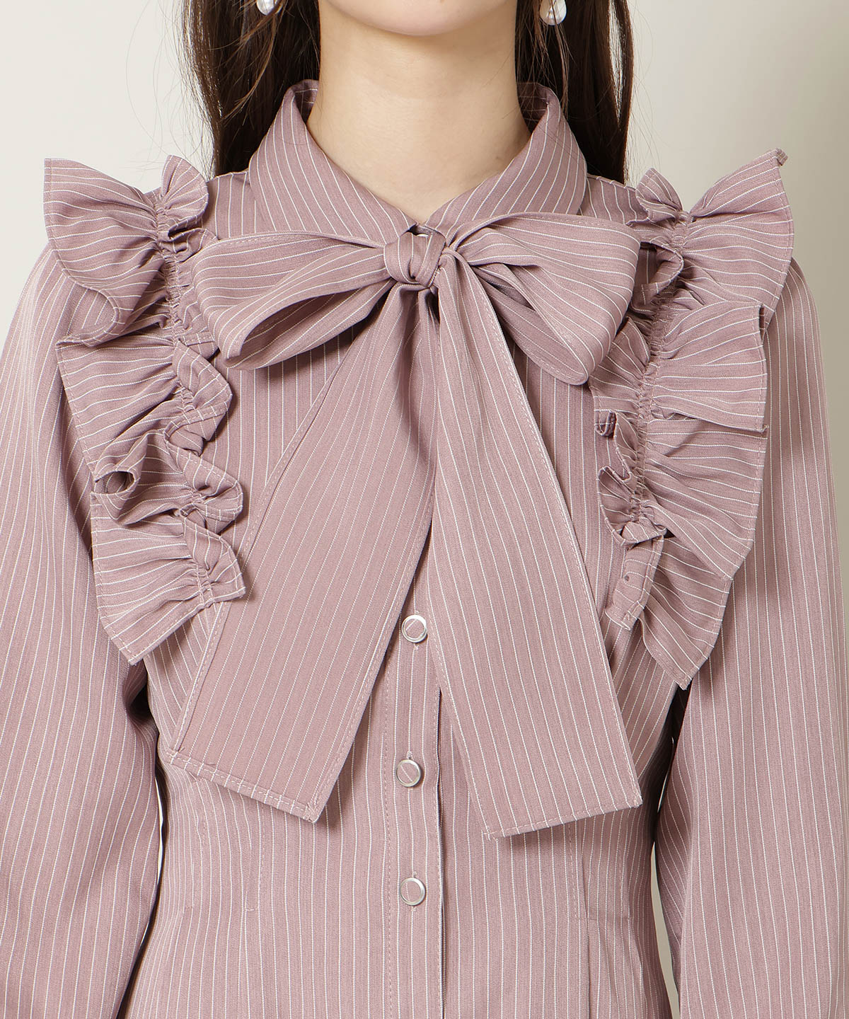 ショルダーフリルリボンタイシャツワンピース