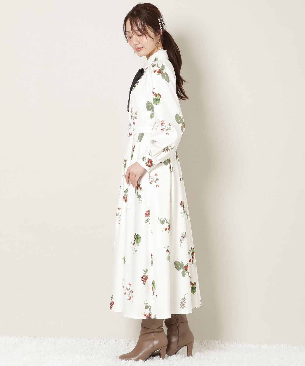 【12/5(fri)10時発売】ウィンターボタニカルリボンタイワンピース