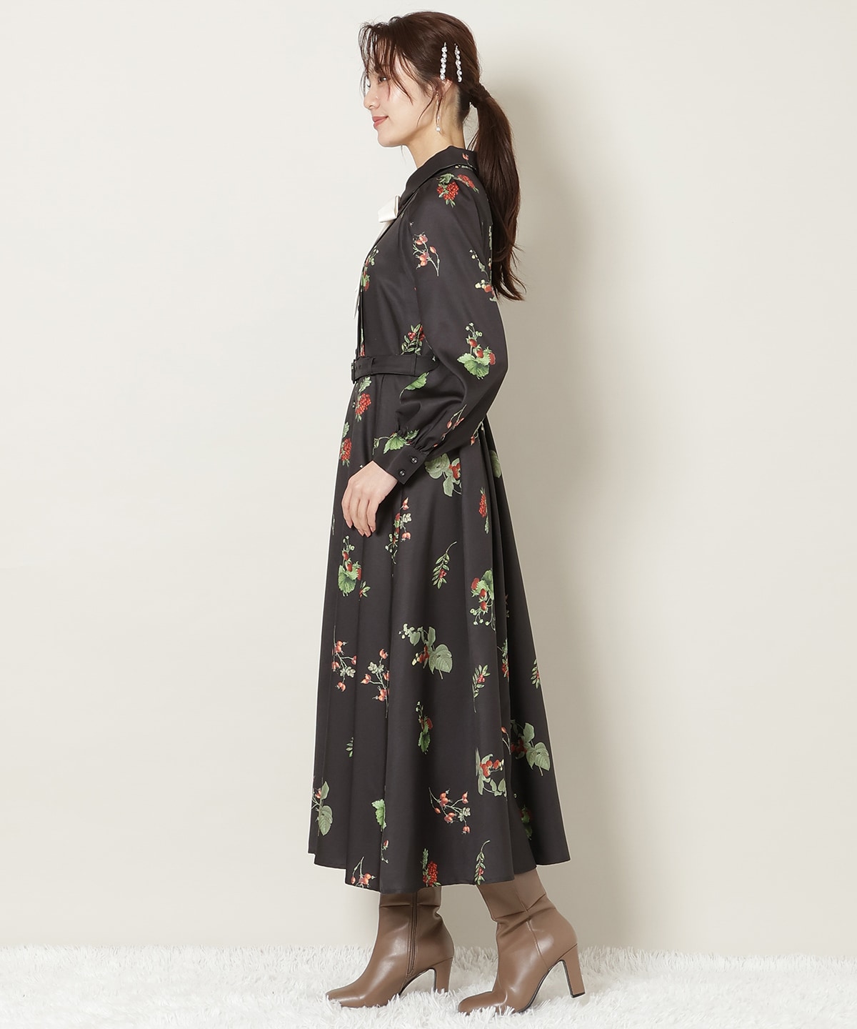 【12/5(fri)10時発売】ウィンターボタニカルリボンタイワンピース