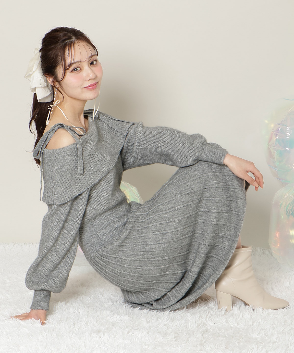 【12/18(thu) 12時予約スタート】オープンショルダープリーツニットOP