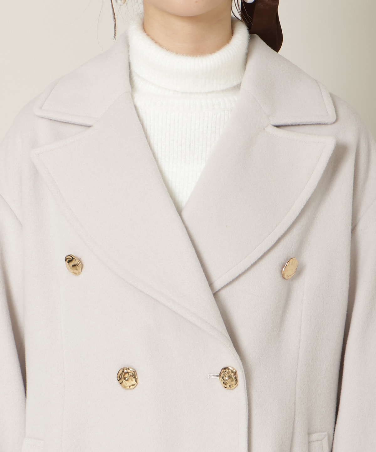 ゴールドボタンミドル丈Ｐコート