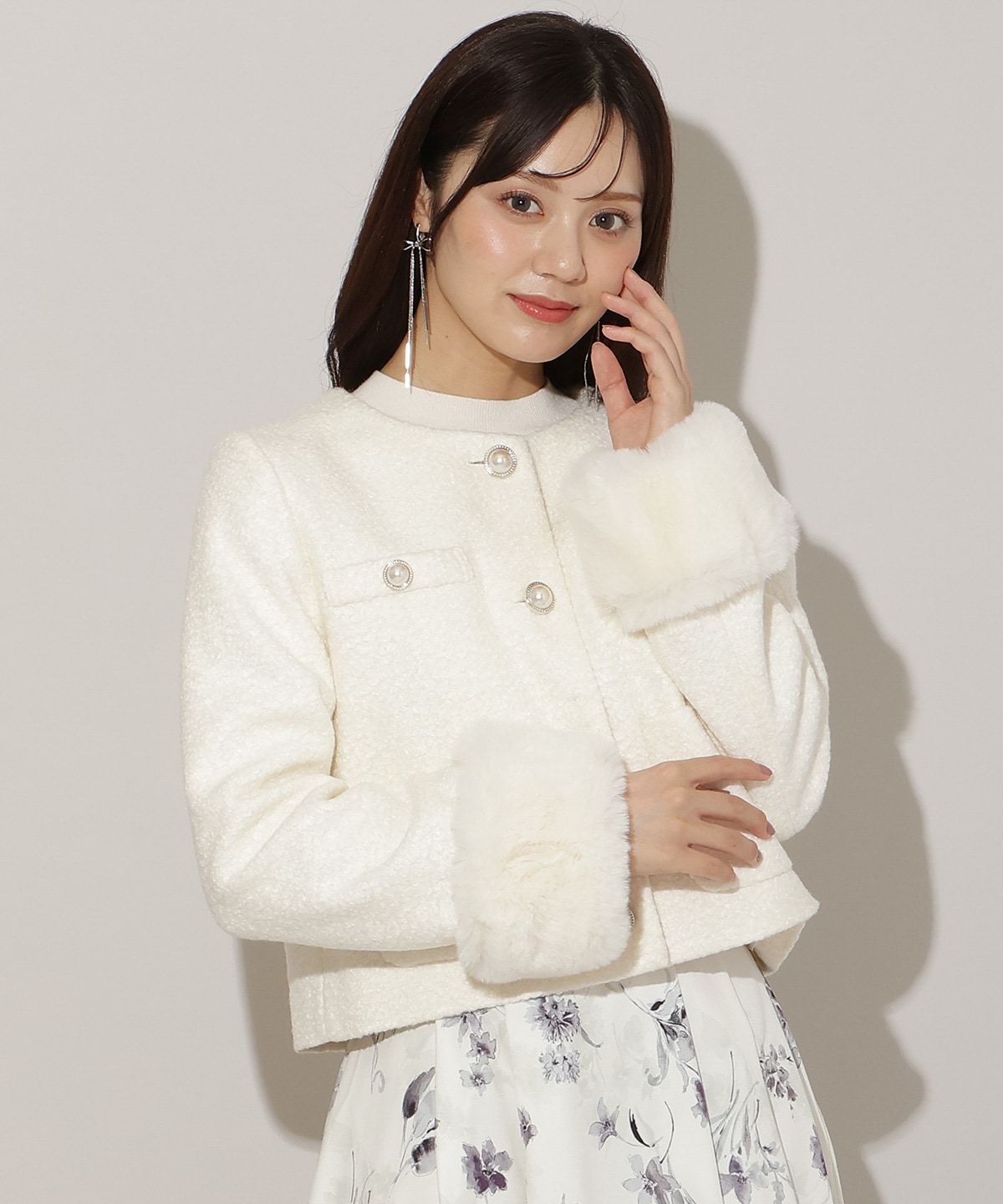 先行予約受付中】ノーカラーブークレショートコート(F ホワイト