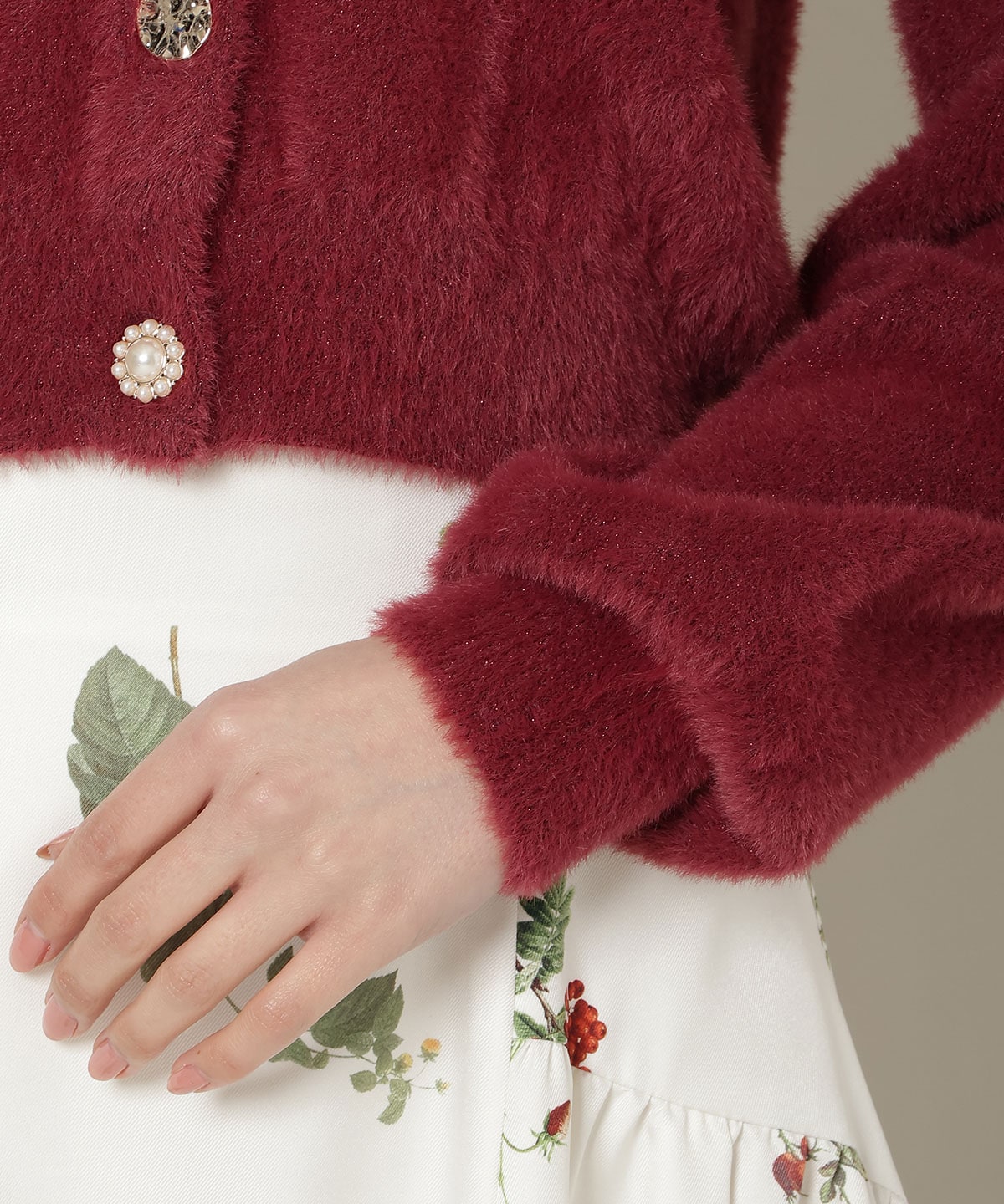 ラウンドネックラメフェザーカーディガン