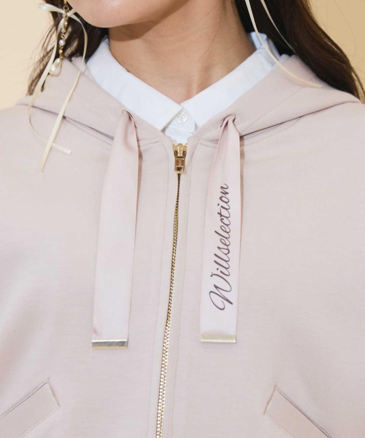 ロゴテープパーカー